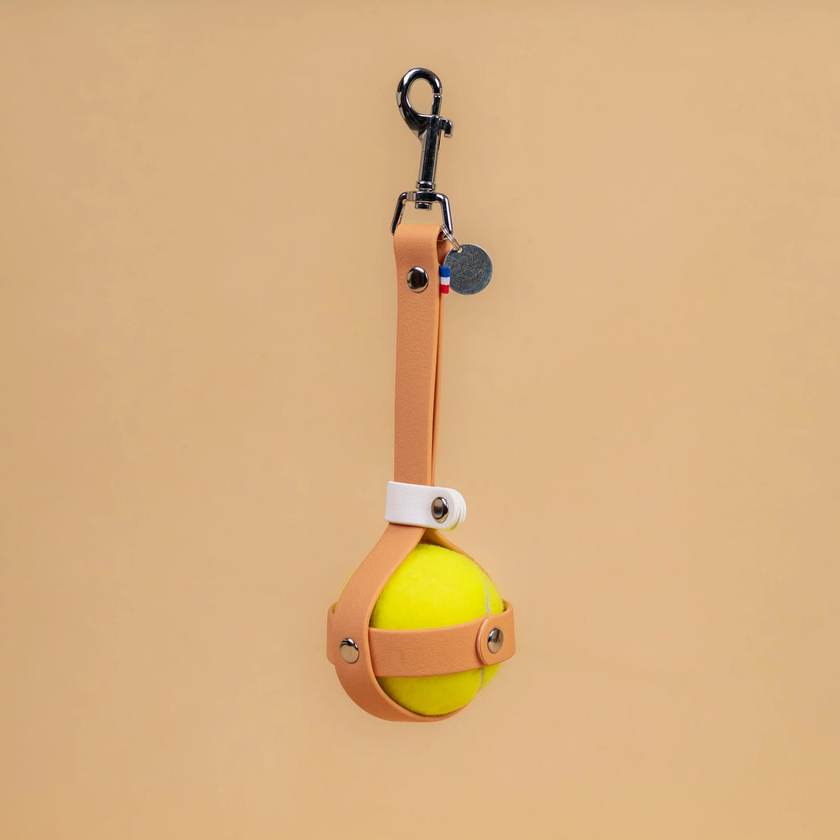 porte balle pour chien matière étanche,che en sangle ensuite couleur beige