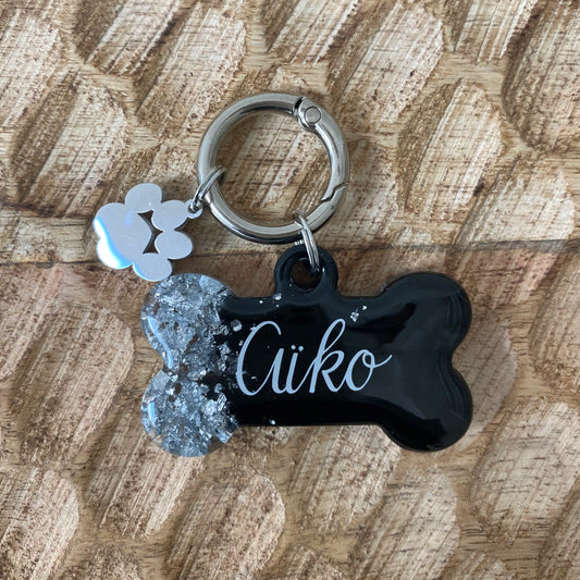 Médaille en résine personnalisée pour chien modèle Éclat d'Argent noire avec feuille d'argent